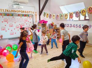 cum arata o zi la gradinita